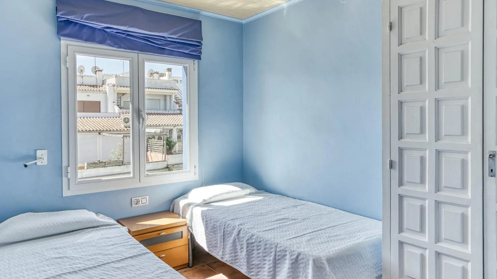 Mimosa Apartment L'Escala 0*,  Spain